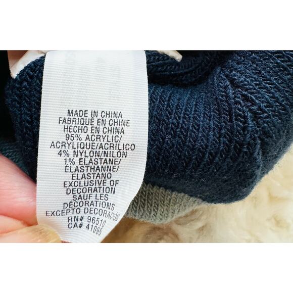 Under Armour Kids Blue Grey Camo Knit Reversible Beanie Hat One Size Fits All - Picture 6 of 7